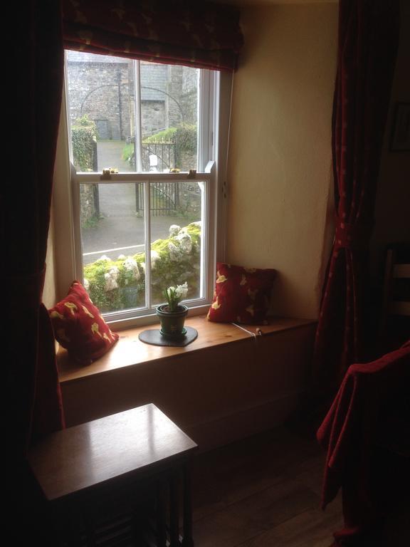 Bed and Breakfast Steeple View Newport  Esterno foto