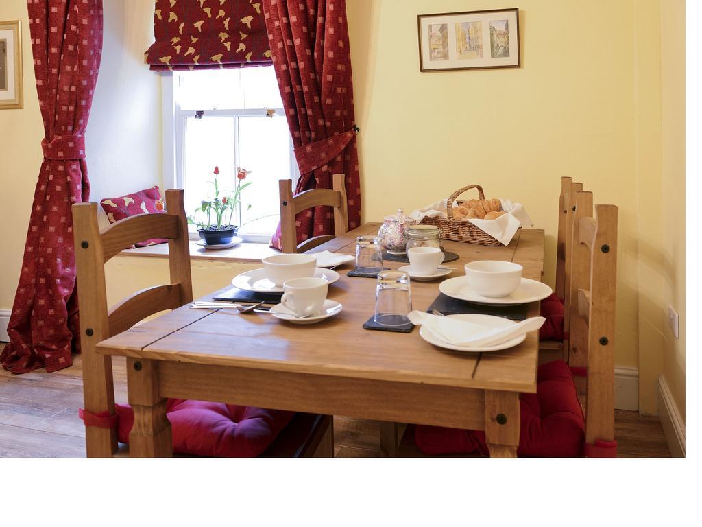 Bed and Breakfast Steeple View Newport  Esterno foto