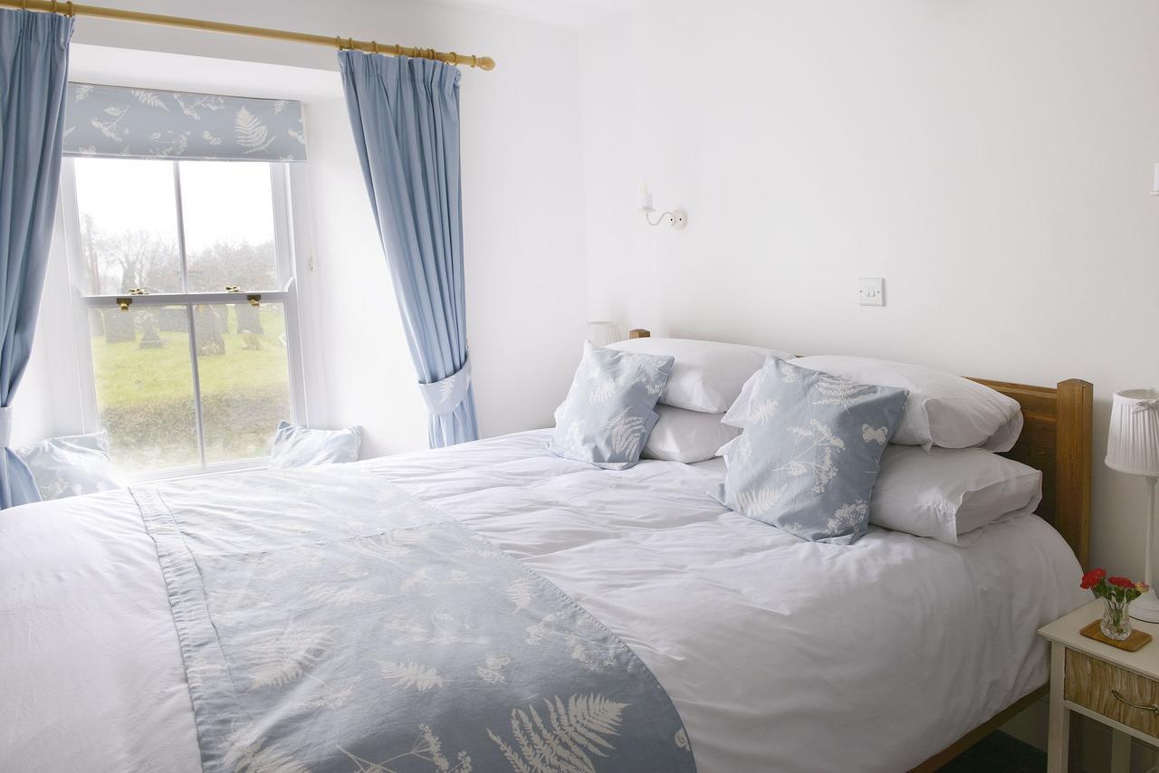 Bed and Breakfast Steeple View Newport  Esterno foto