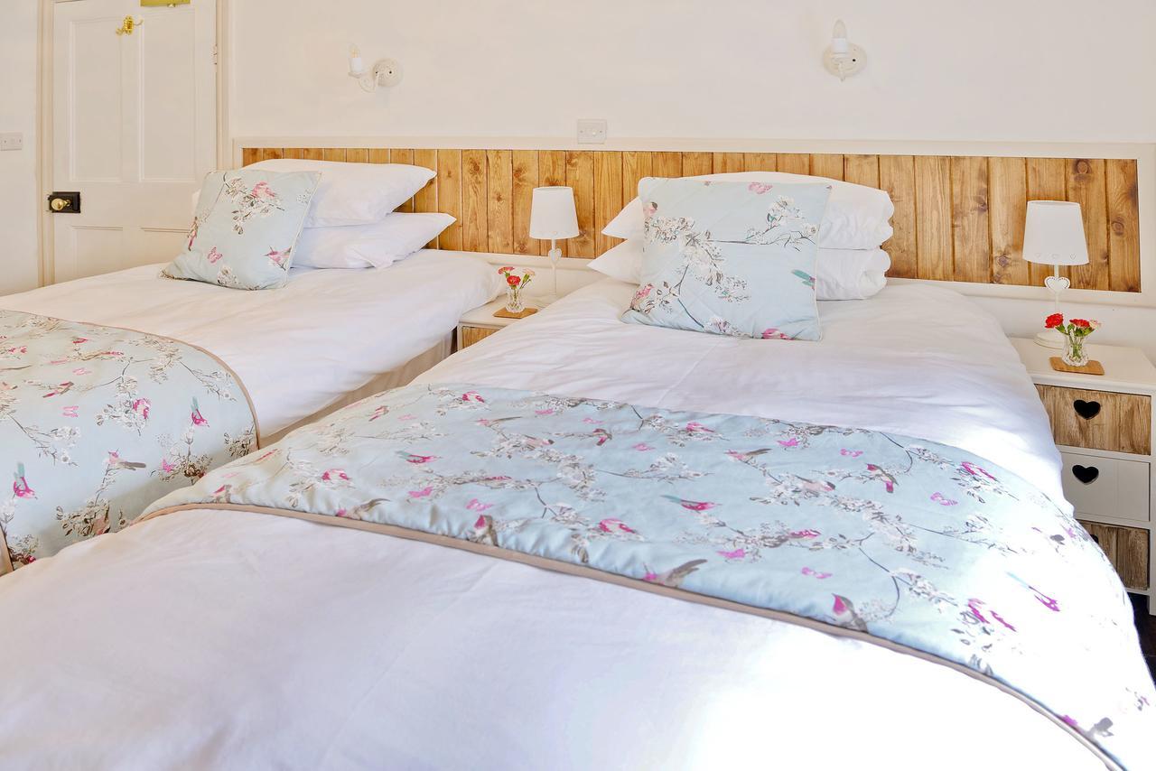 Bed and Breakfast Steeple View Newport  Esterno foto